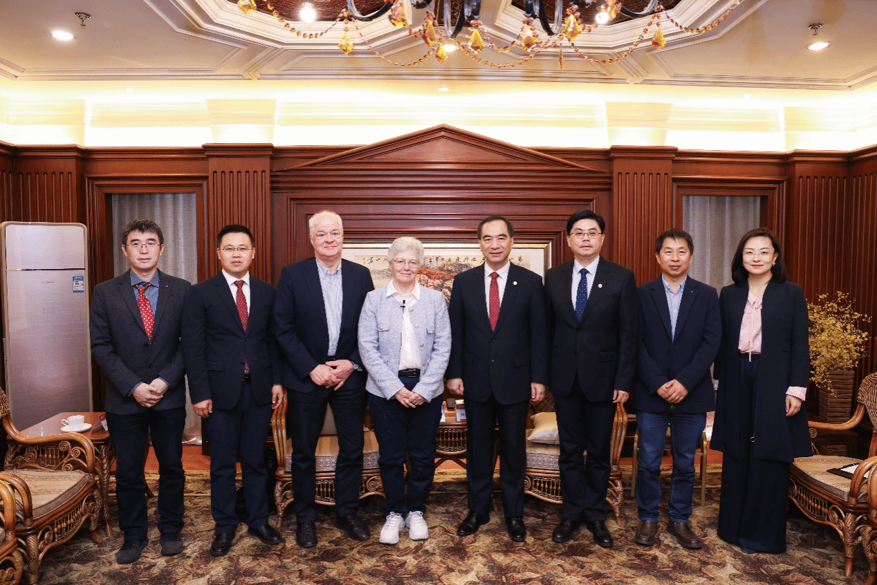 诺奖得主安妮·吕利耶做客北京大学百年物理讲坛-北京大学物理学院